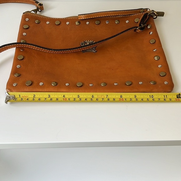 Pratesi Firenze Studded Cognac Brown Leather Clutch Wristlet Crossbody Bag Italy - Picture 13 of 14